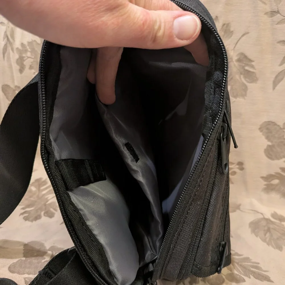 Eddie Bauer Crossbody Connect Tech Travel Day Bag, Gently Used! EUC